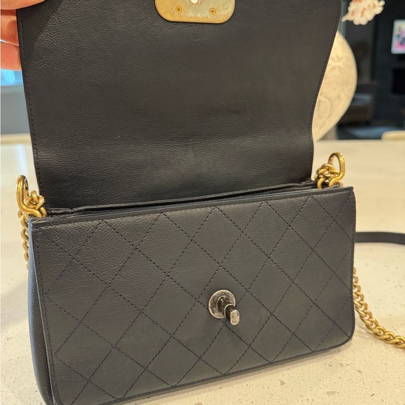 Chanel Quilted Small flap bag with mixed metal CC - Picture 4 of 7